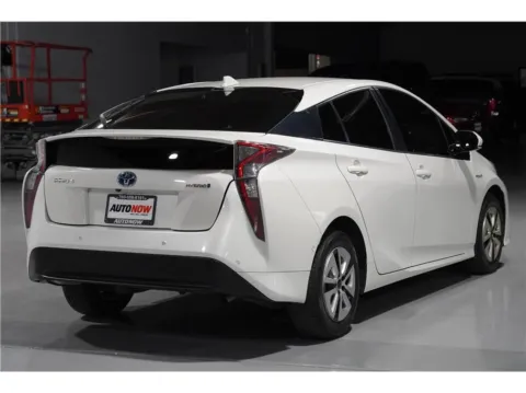 More photos of 2018 Toyota Prius Two Hatchback 4D at AutoNow, CA