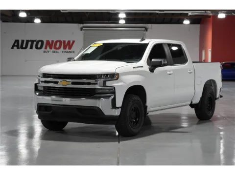 White 2020 Chevrolet Silverado 1500 Crew Cab LT Pickup 4D 5 3/4 ft for sale in Indio, CA