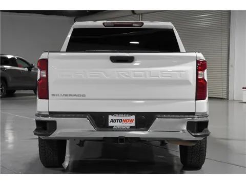 More photos of 2020 Chevrolet Silverado 1500 Crew Cab LT Pickup 4D 5 3/4 ft at AutoNow, CA
