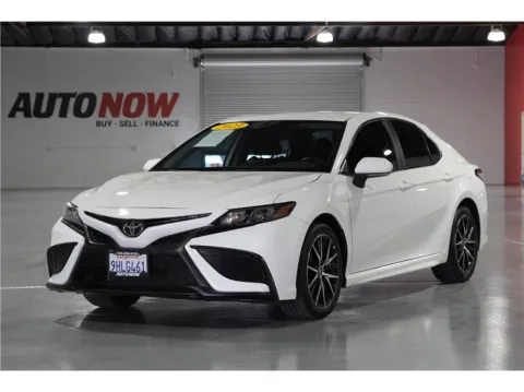 White 2023 Toyota Camry SE Sedan 4D for sale in Indio, CA