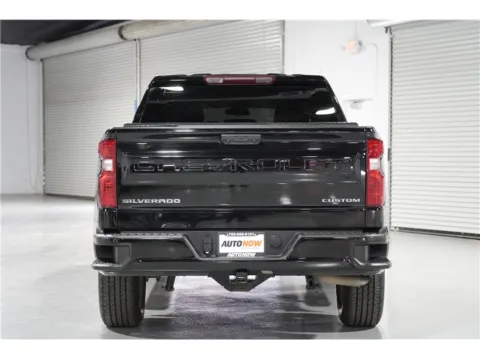 More photos of 2022 Chevrolet Silverado 1500 Crew Cab Custom Pickup 4D 5 3/4 ft at AutoNow, CA