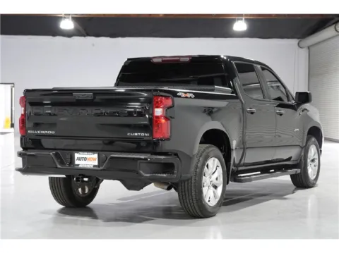 More photos of 2022 Chevrolet Silverado 1500 Crew Cab Custom Pickup 4D 5 3/4 ft at AutoNow, CA