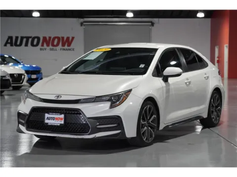 Green 2020 Toyota Corolla SE Sedan 4D for sale in Indio, CA