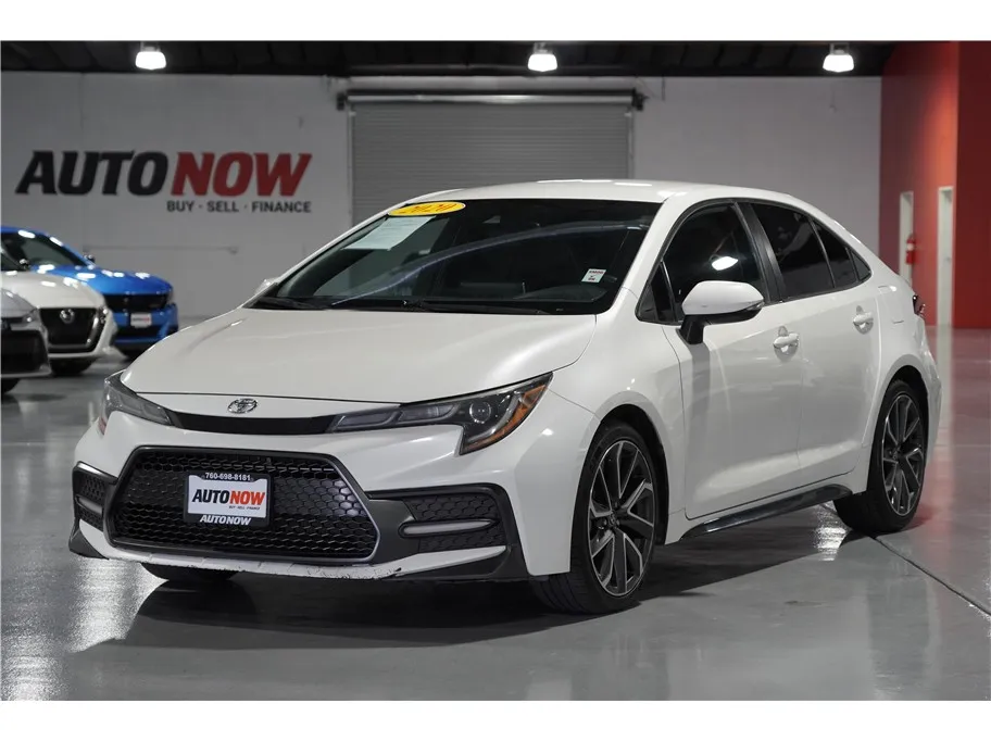Green 2020 Toyota Corolla SE Sedan 4D for sale in Indio, CA