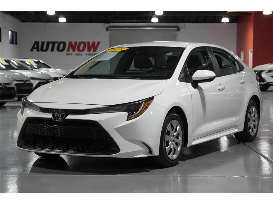 White 2021 Toyota Corolla LE Sedan 4D for sale in Indio, CA