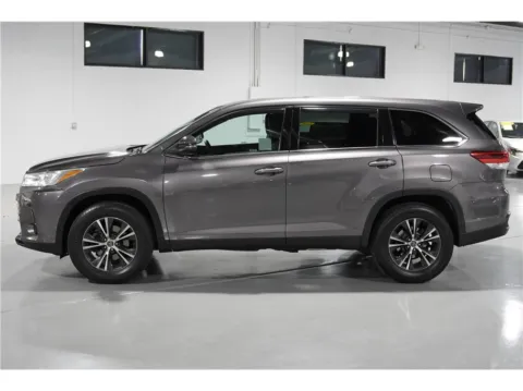 Photos of 2019 Toyota Highlander LE Sport Utility 4D for sale in Indio, CA at AutoNow