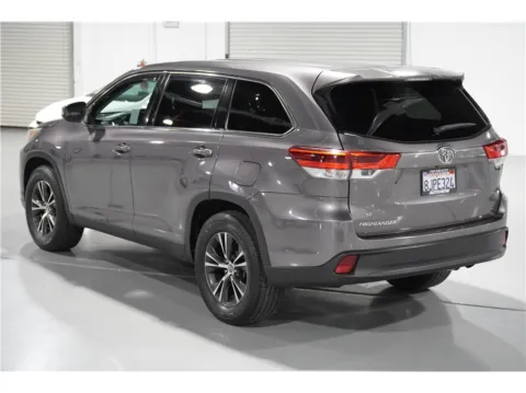 Another view of 2019 Toyota Highlander LE Sport Utility 4D for sale in Indio, CA at AutoNow