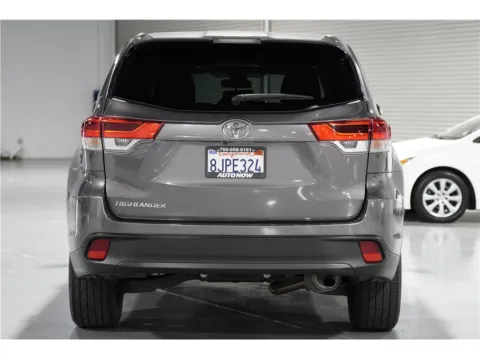 More photos of 2019 Toyota Highlander LE Sport Utility 4D at AutoNow, CA