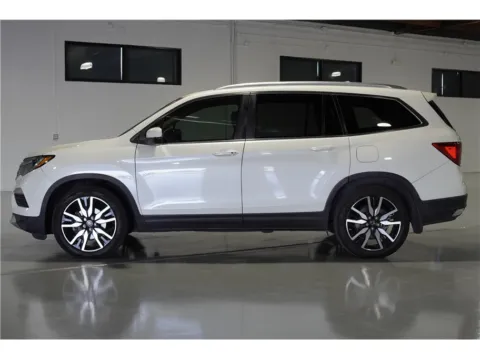 Photos of 2018 Honda Pilot EX-L Sport Utility 4D for sale in Indio, CA at AutoNow