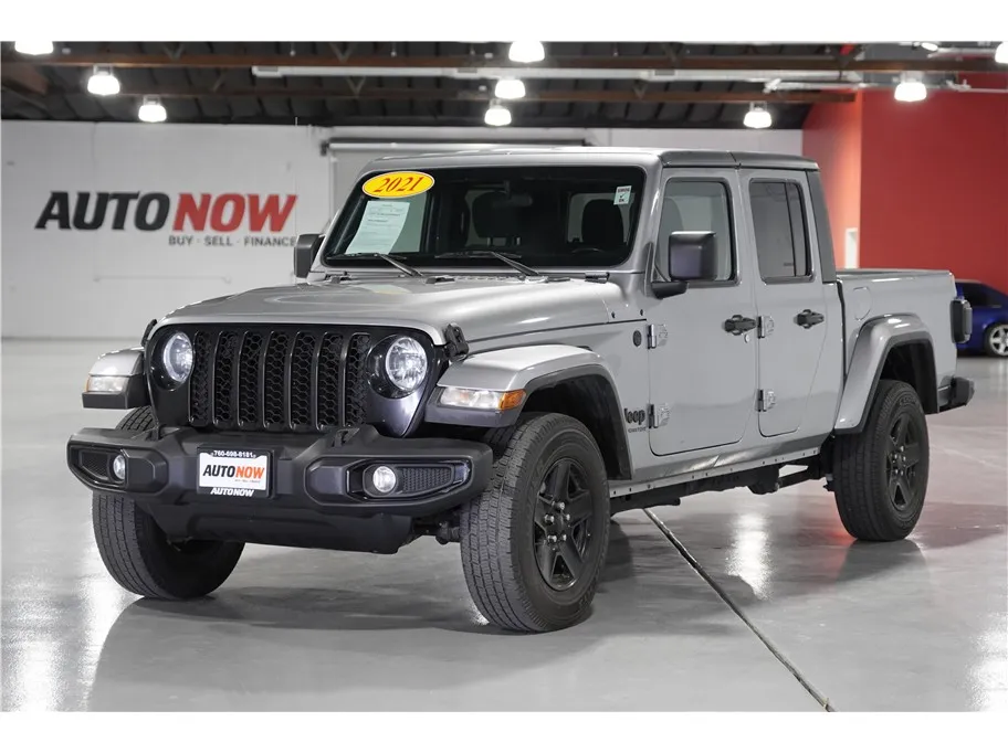 Silver 2021 Jeep Gladiator California Edition Pickup 4D 5 ft for sale in Indio, CA