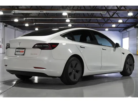 More photos of 2022 Tesla Model 3 Long Range Sedan 4D at AutoNow, CA