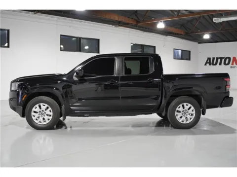 Photos of 2022 Nissan Frontier Crew Cab SV Pickup 4D 5 ft for sale in Indio, CA at AutoNow