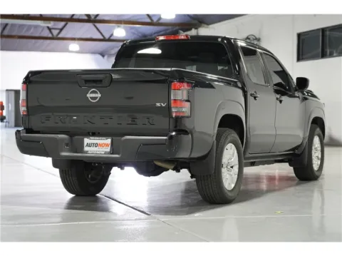More photos of 2022 Nissan Frontier Crew Cab SV Pickup 4D 5 ft at AutoNow, CA