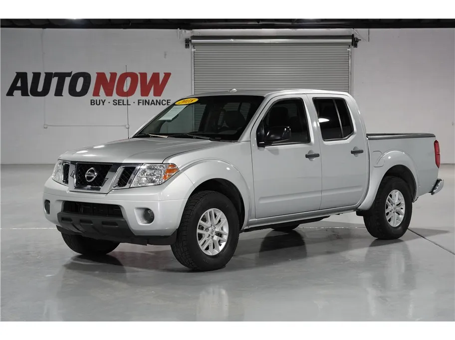Silver 2018 Nissan Frontier Crew Cab SV Pickup 4D 5 ft for sale in Indio, CA