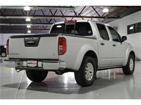 More photos of 2018 Nissan Frontier Crew Cab SV Pickup 4D 5 ft at AutoNow, CA