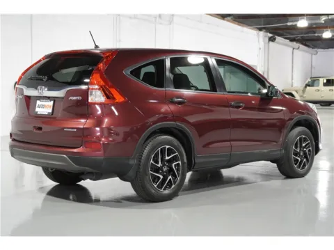 More photos of 2016 Honda CR-V SE Sport Utility 4D at AutoNow, CA