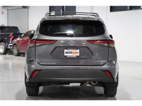 More photos of 2022 Toyota Highlander LE Sport Utility 4D at AutoNow, CA