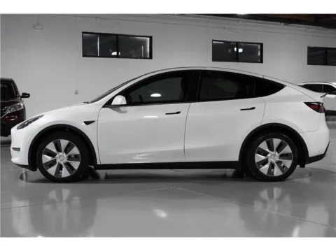 Photos of 2020 Tesla Model Y Performance Sport Utility 4D for sale in Indio, CA at AutoNow