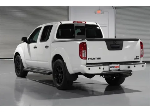 Another view of 2021 Nissan Frontier Crew Cab SV Pickup 4D 5 ft for sale in Indio, CA at AutoNow