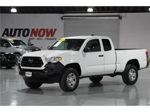 White 2019 Toyota Tacoma Access Cab SR Pickup 4D 6 ft for sale in Indio, CA