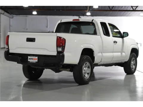 More photos of 2019 Toyota Tacoma Access Cab SR Pickup 4D 6 ft at AutoNow, CA