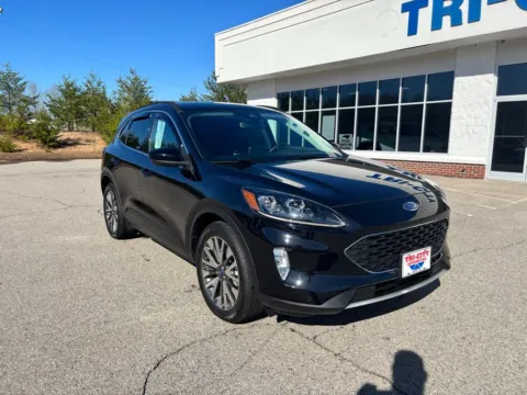 More photos of 2022 Ford Escape Titanium at Tri-City Chevrolet Buick GMC Ford, NC