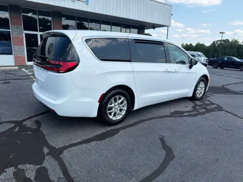 Photos of 2025 Chrysler Pacifica Select for sale in Eden, NC at Tri-City Chevrolet Buick GMC Ford