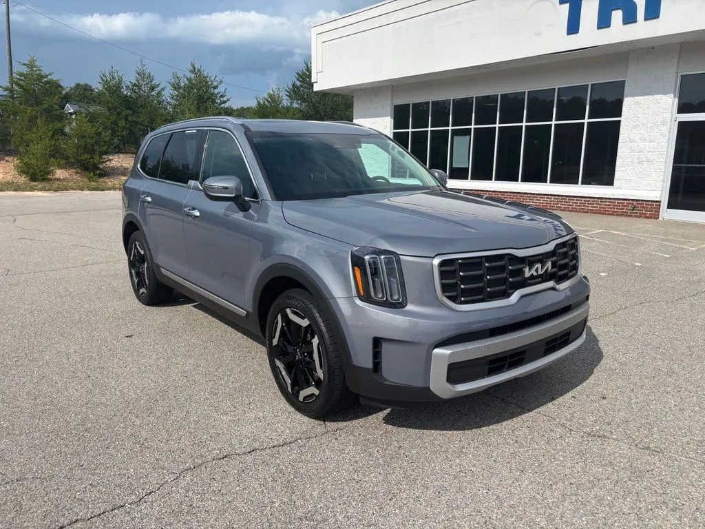 Silver 2025 Kia Telluride S for sale in Eden, NC