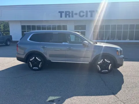 More photos of 2025 Kia Telluride S at Tri-City Chevrolet Buick GMC Ford, NC