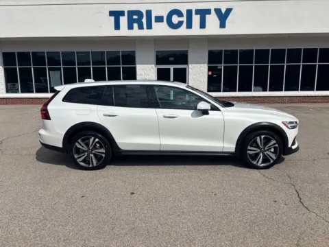 More photos of 2025 Volvo V60 Cross Country B5 Plus at Tri-City Chevrolet Buick GMC Ford, NC