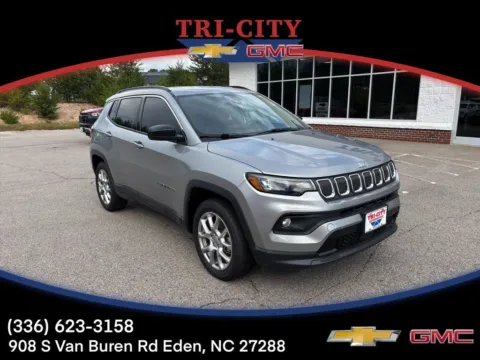 Silver 2022 Jeep Compass Latitude Lux for sale in Eden, NC
