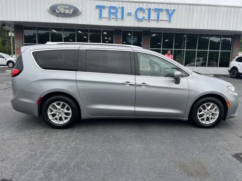 More photos of 2021 Chrysler Pacifica Touring L at Tri-City Chevrolet Buick GMC Ford, NC
