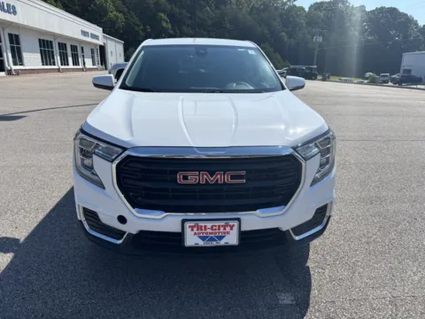 More photos of 2024 GMC Terrain SLE at Tri-City Chevrolet Buick GMC Ford, NC