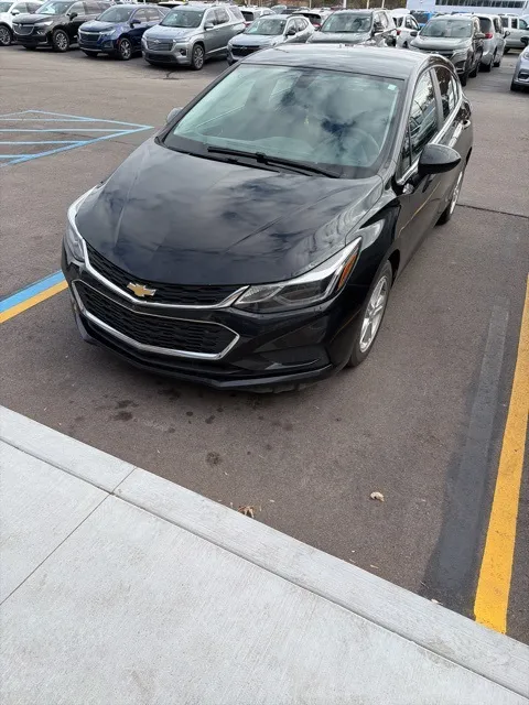 Black 2018 Chevrolet Cruze LT for sale in Davison, MI