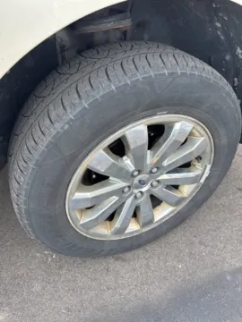 More photos of 2008 Ford Edge SEL at Hank Graff Chevrolet Davison, MI