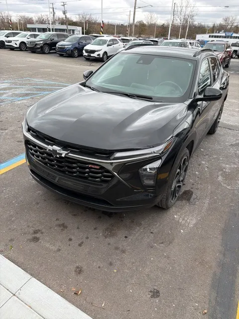 Black 2025 Chevrolet Trax 2RS for sale in Davison, MI