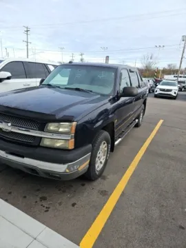 Blue 2004 Chevrolet Avalanche 1500 for sale in Davison, MI