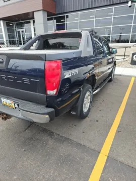 More photos of 2004 Chevrolet Avalanche 1500 at Hank Graff Chevrolet Davison, MI