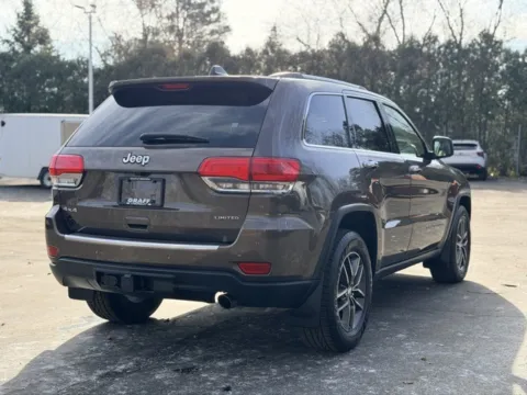 More photos of 2018 Jeep Grand Cherokee Limited at Hank Graff Chevrolet Davison, MI