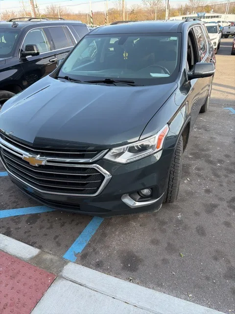 Gray 2020 Chevrolet Traverse LT for sale in Davison, MI