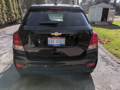 More photos of 2021 Chevrolet Trax LS at Hank Graff Chevrolet Davison, MI