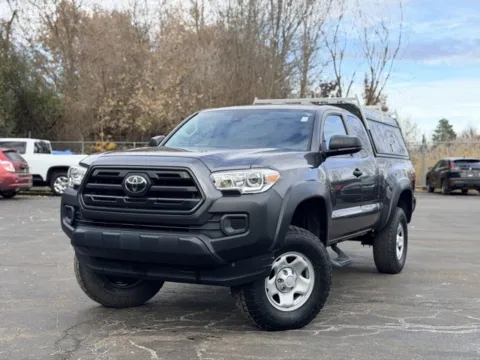 Red 2019 Toyota Tacoma SR5 for sale in Davison, MI