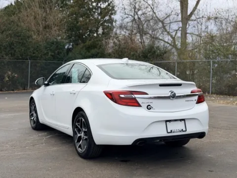 More photos of 2017 Buick Regal Turbo at Hank Graff Chevrolet Davison, MI