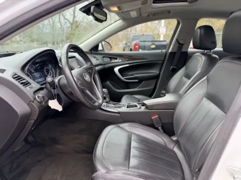 More photos of 2017 Buick Regal Turbo at Hank Graff Chevrolet Davison, MI