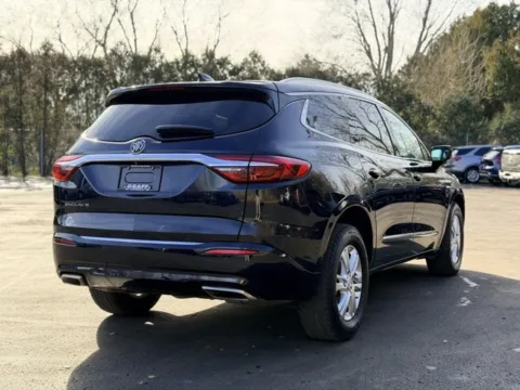 More photos of 2020 Buick Enclave Essence at Hank Graff Chevrolet Davison, MI