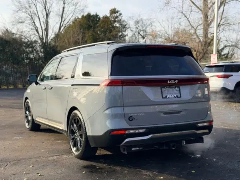 More photos of 2024 Kia Carnival SX Prestige at Hank Graff Chevrolet Davison, MI