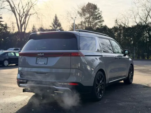 More photos of 2024 Kia Carnival SX Prestige at Hank Graff Chevrolet Davison, MI
