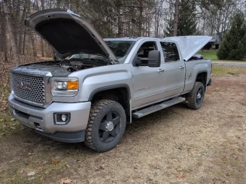 Silver 2015 GMC Sierra 2500HD Denali for sale in Davison, MI