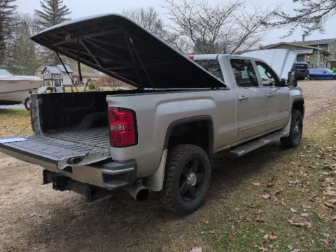 More photos of 2015 GMC Sierra 2500HD Denali at Hank Graff Chevrolet Davison, MI