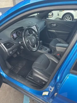 More photos of 2021 Jeep Cherokee Latitude Lux at Hank Graff Chevrolet Davison, MI